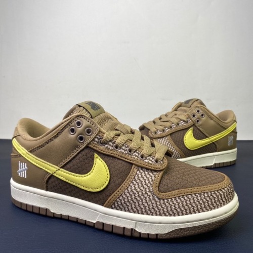 Undefeated x Nike Dunk Low DH3061-200
