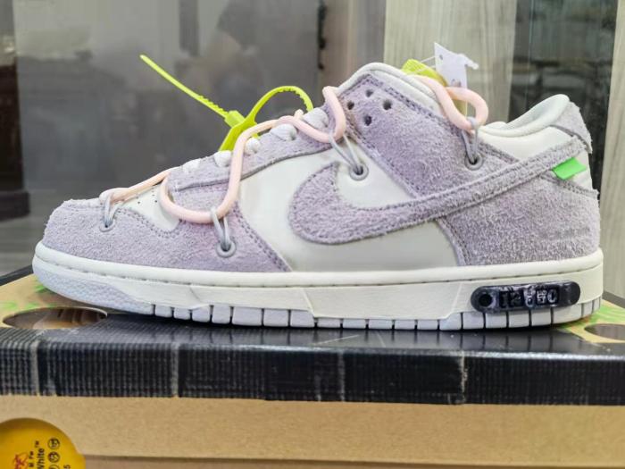 O*ff-W*hite x Nike Dunk Low