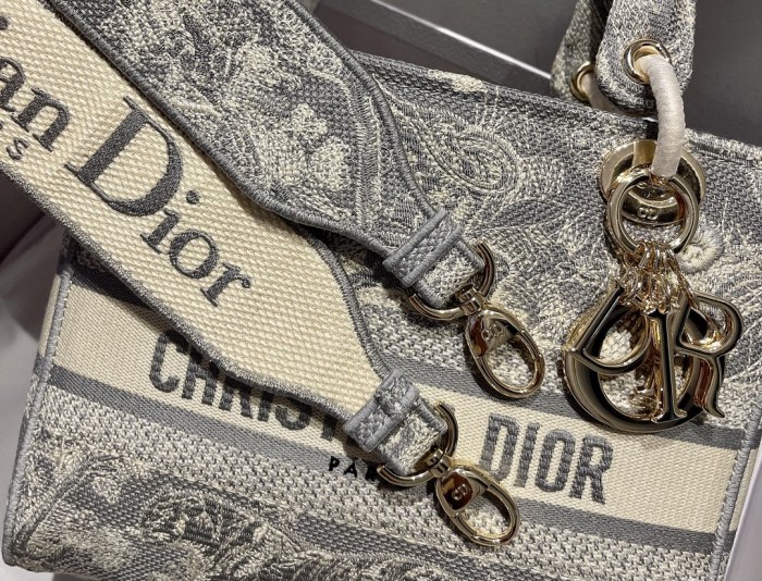 D*ior Top Bag 24*20*11cm