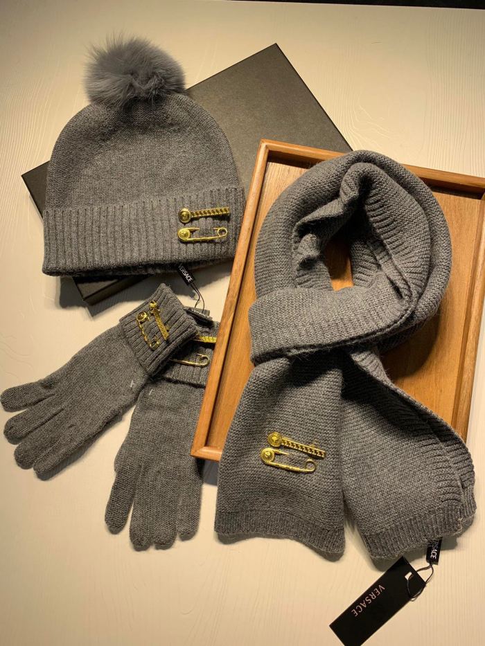 Scarf three-piece