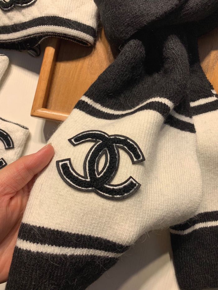 Scarf three-piece