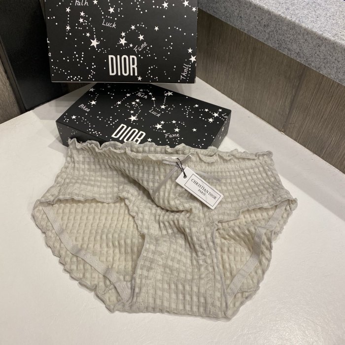 Women Underpants Top 3 Pieces