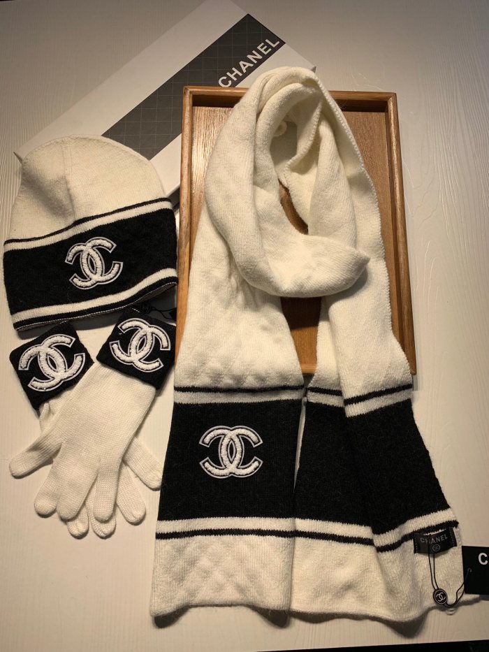 Scarf three-piece