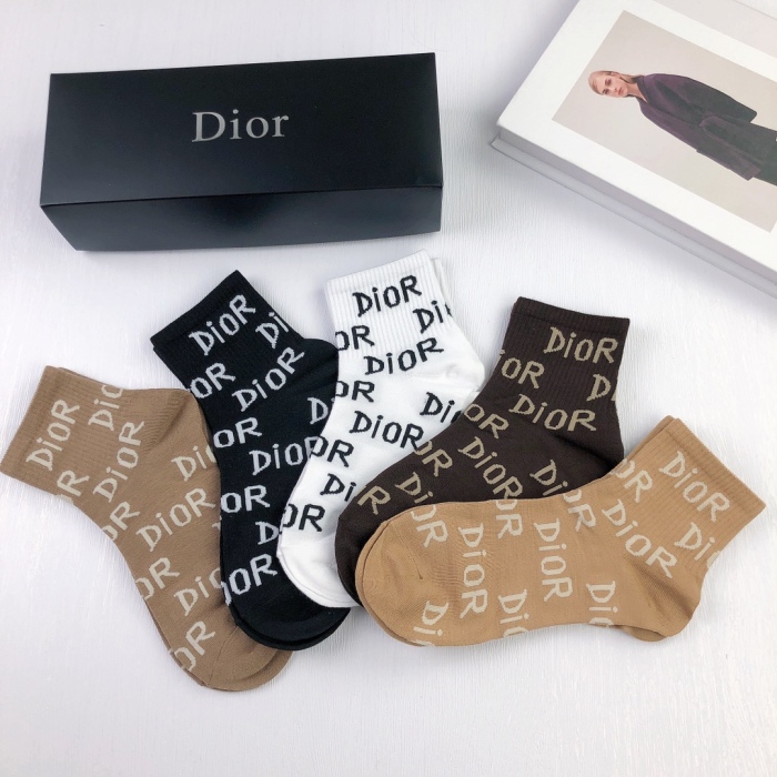 Socks 5 pairs