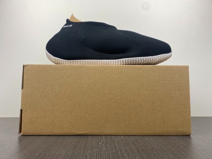 【Free shipping】Yeezy Knit Runner Black GW5354