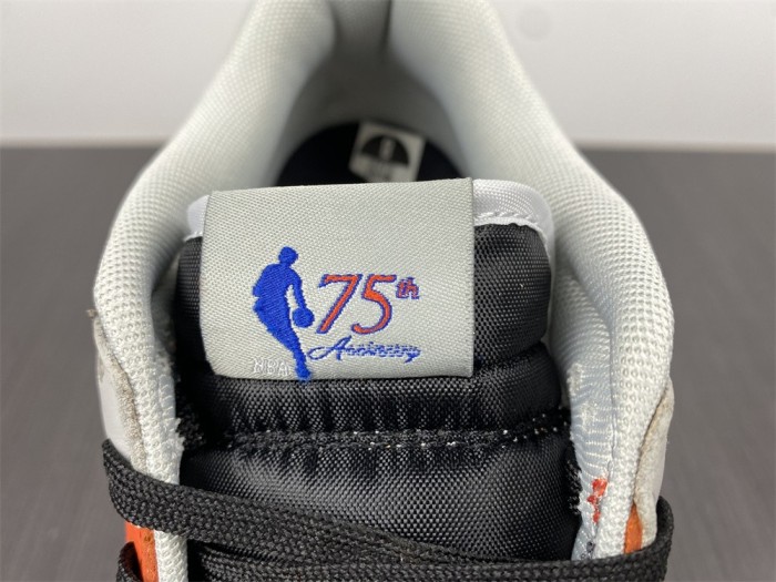 【Free shipping】Dunk Low EMB NBA 75th Anniversary Knicks  DD3363-002