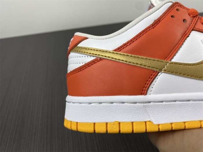 【Free shipping】Dunk Low University Gold  DQ4690-800