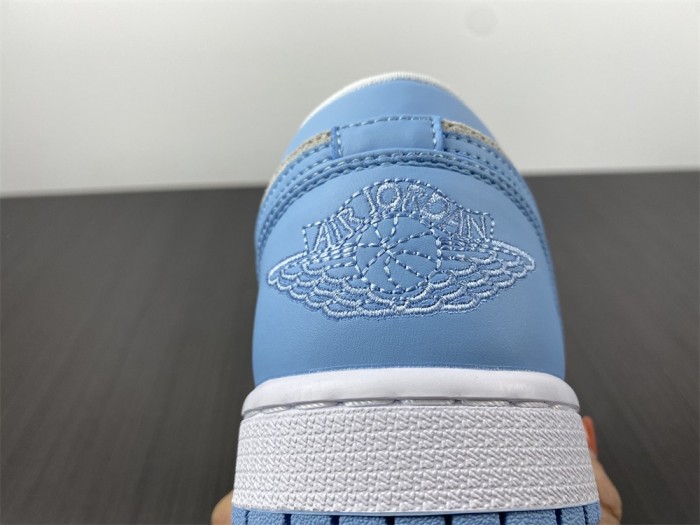 Air Jordan 1 Low Football Grey Aluminum  DC0774-050