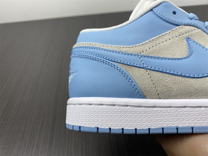 Air Jordan 1 Low Football Grey Aluminum  DC0774-050