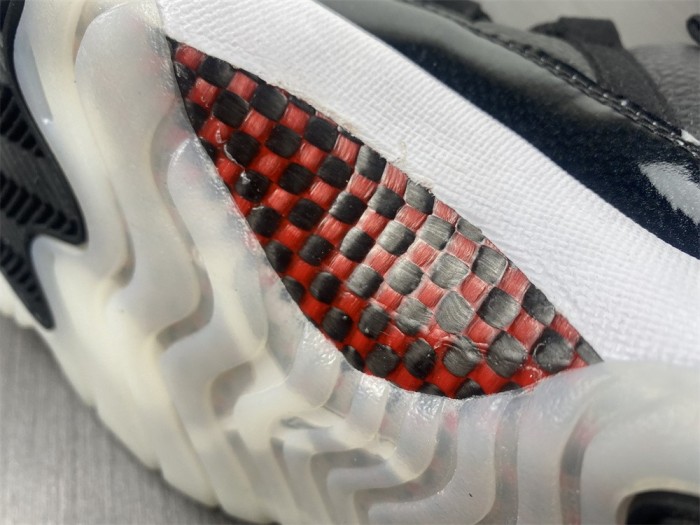Air Jordan 11 Retro Low 72-10  AV2187-001