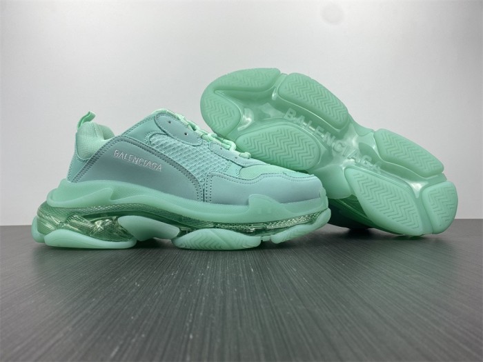 Men Women B*alenciaga Triple S Clear Sole Green  541624W2GA14500