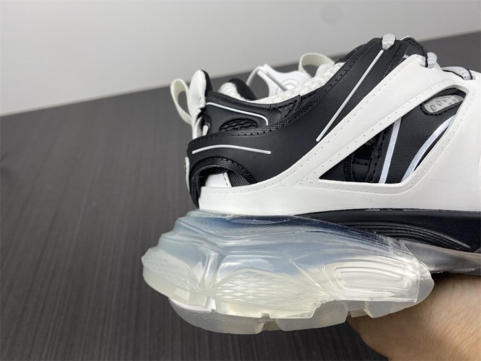 B*alenciaga Track Clear Sole White/Black  647741W3BZ29010