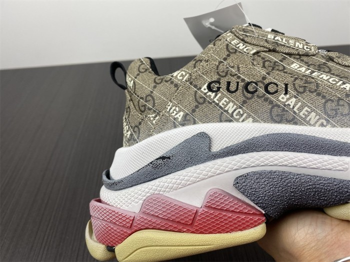 G*ucci x B*alenciaga The Hacker Project Triple S Beige  681066ULZ10 9795