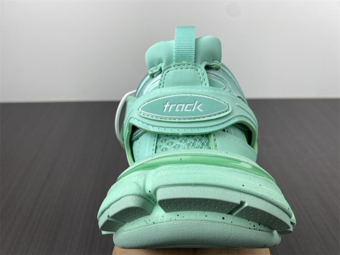 B*alenciaga Track Recycled Green  542436W3FE33000