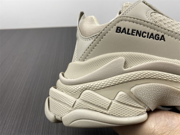 B*alenciaga Triple S Beige  524039W2FW19700