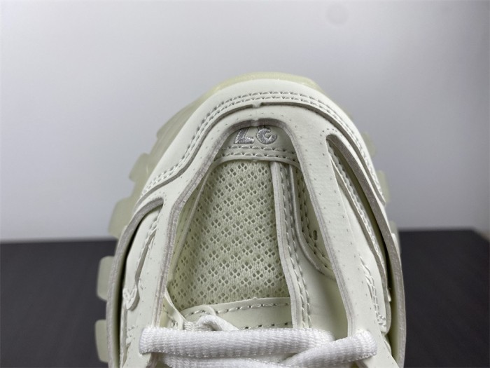 B*alenciaga Track White  542436W3CR19000