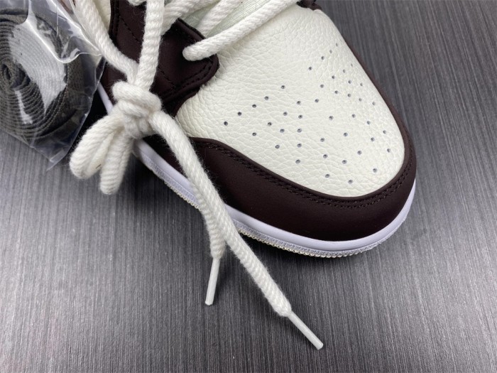 Air Jordan 1 Mid SE Brown Basalt Oatmeal DO6699-200