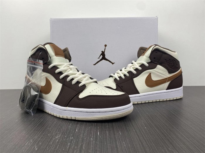 Air Jordan 1 Mid SE Brown Basalt Oatmeal DO6699-200