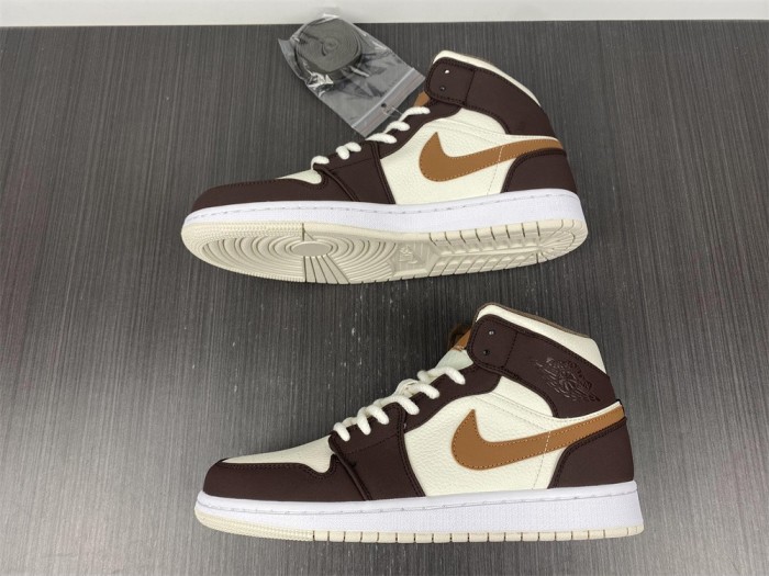 Air Jordan 1 Mid SE Brown Basalt Oatmeal DO6699-200