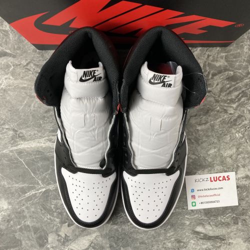 Air Jordan 1 Retro Black Toe  555088-125