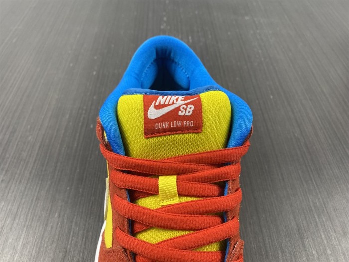 SB Dunk Low Pro Bart Simpson  BQ6817-602
