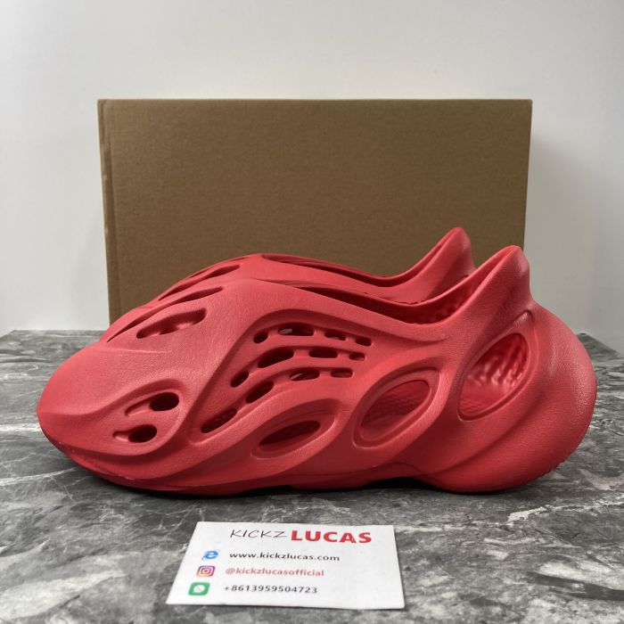 Yeezy Foam RNNR Vermillion GW3355