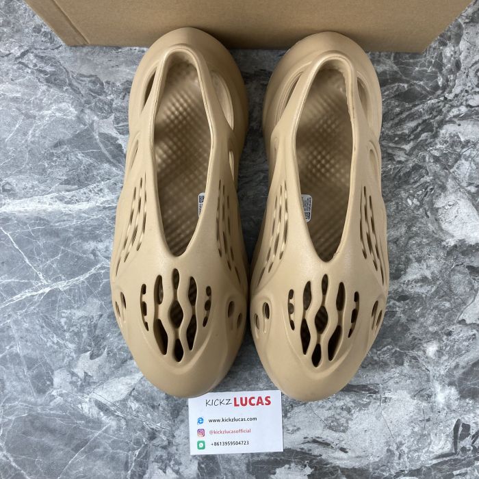 Yeezy Foam Runner Ochre GW3354