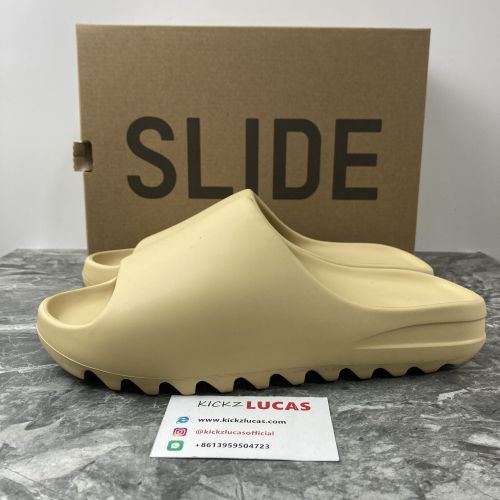 Yeezy Slide Desert Sand  FW6344