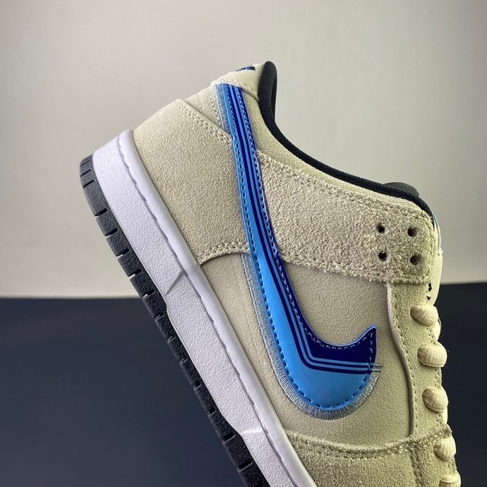 SB Dunk Low Truck It  CT6688-200