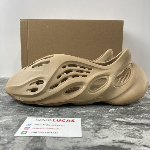 Yeezy Foam Runner Ochre GW3354
