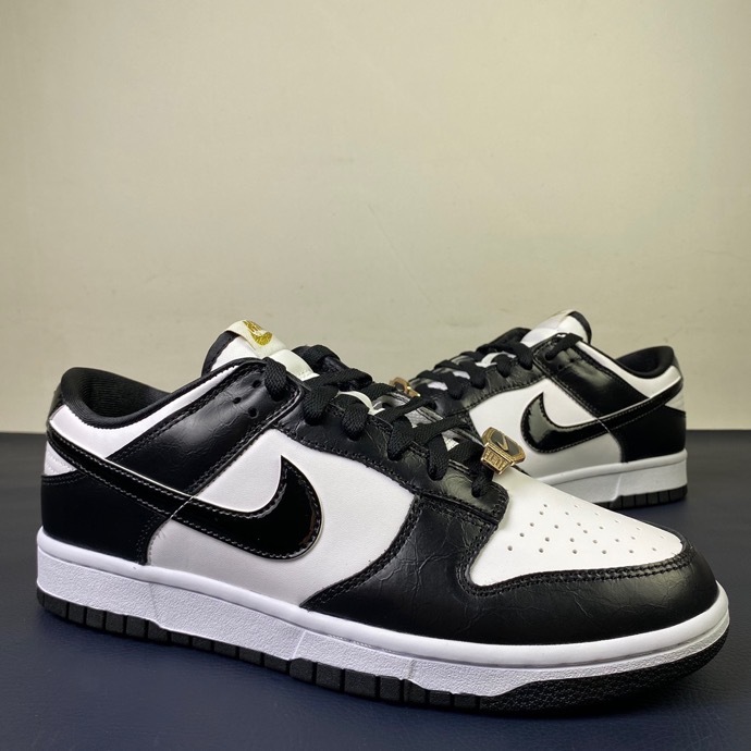 Dunk Low World Champs Black White  DR9511-100