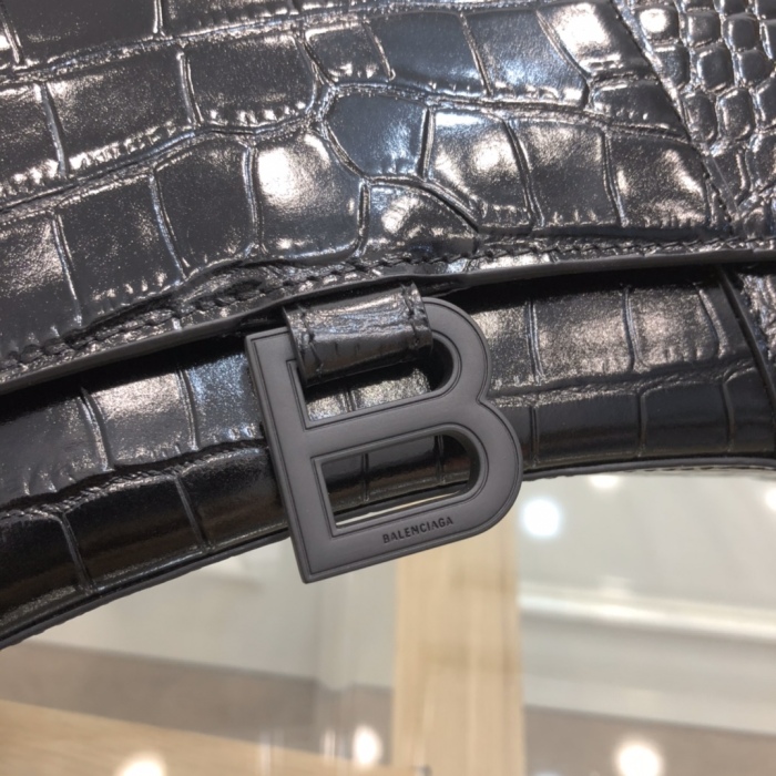 B*alenciaga Top Bag 32