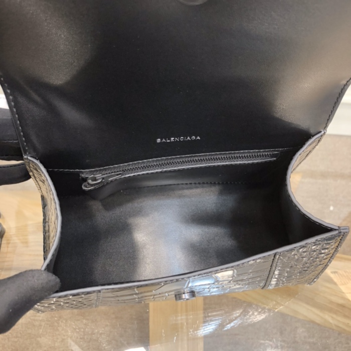 B*alenciaga Top Bag 32
