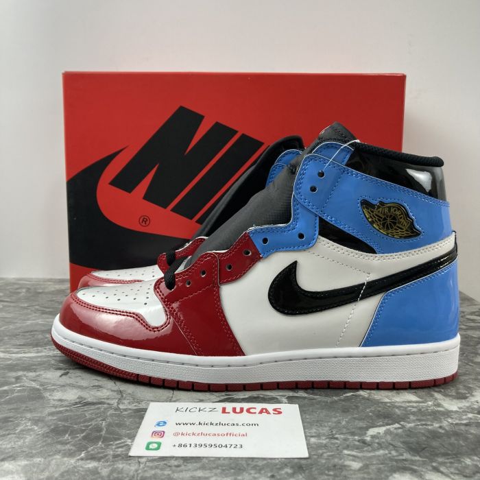 Air Jordan 1 Retro High Fearless UNC Chicago CK5666-100