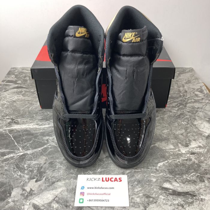 Air Jordan 1 Retro High Black Metallic Gold 555088-032