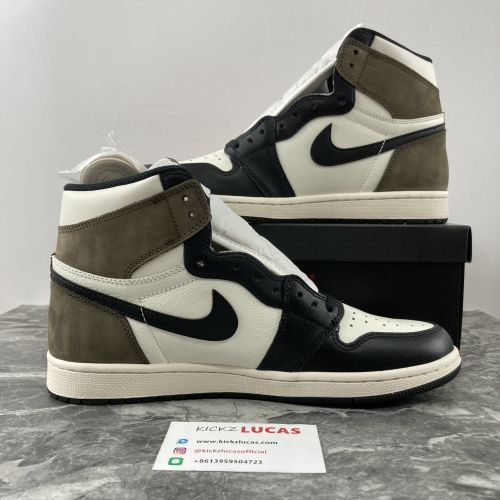 Air Jordan 1 Retro High Dark Mocha  555088-105