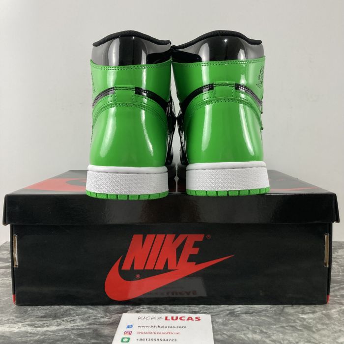 Air Jordan 1 Retro OG 555088-030