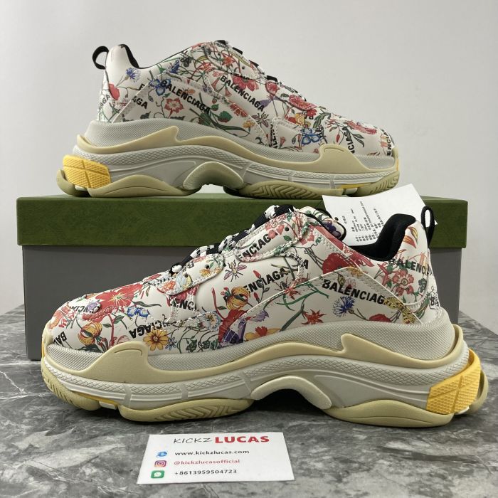 G*ucci x B*alenciaga The Hacker Project Triple S Flora Print  677195UL110 8461