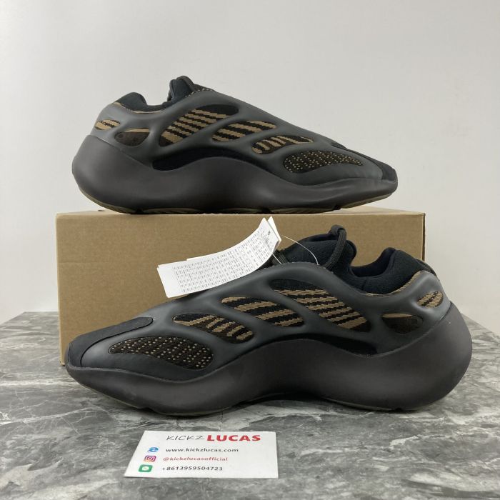 Yeezy 700 V3 Clay Brown GY0189