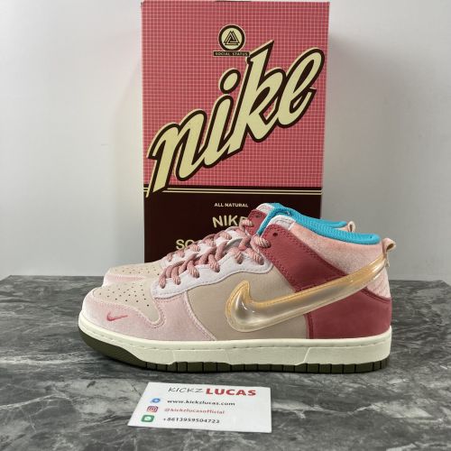 Social Status x Nk SB Dunk High Pro QS DJ1173-600