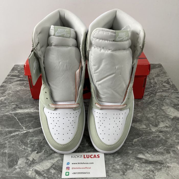 Air Jordan 1 Retro High OG Seafoam  CD0461-002