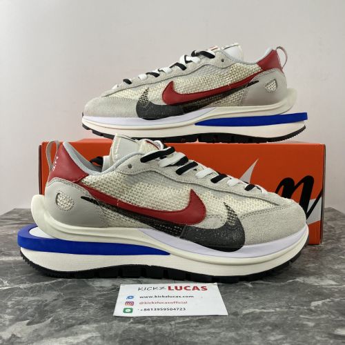 Vaporwaffle sacai Sport Fuchsia Game Royal  CV1363-100