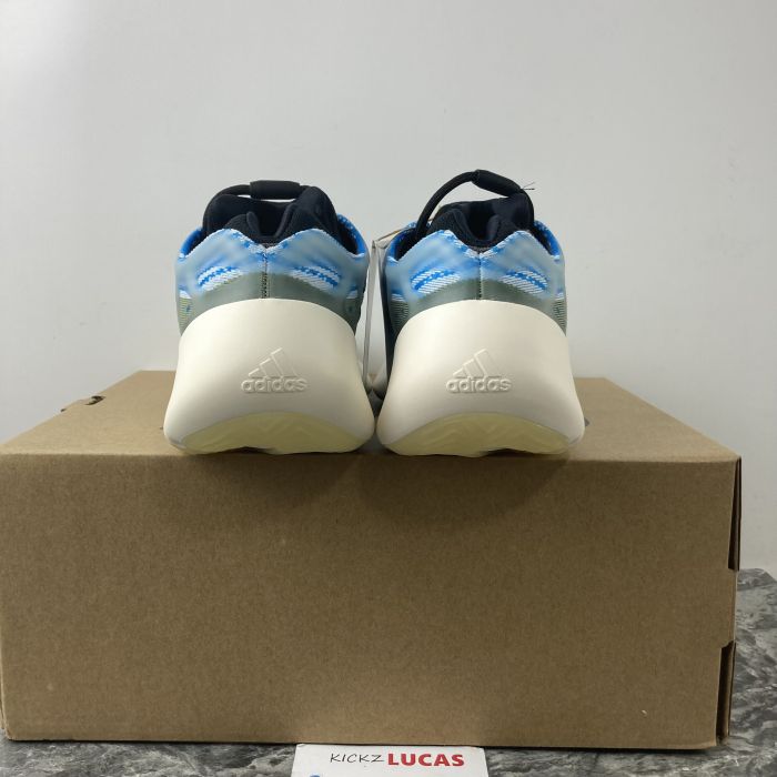 Yeezy Boost 700 V3 Azareth  G54850