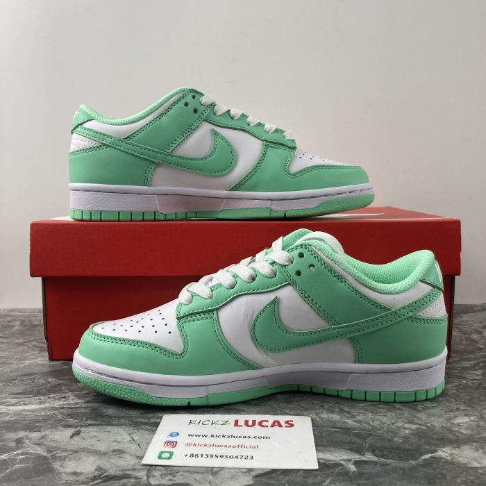 Dunk Low  Green Glow   DD1503-105