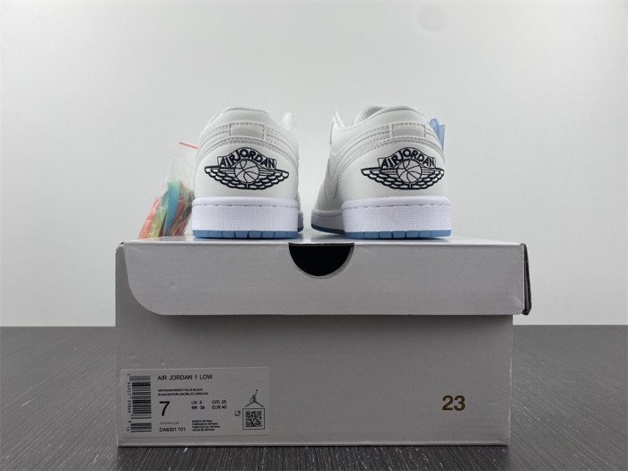 Air Jordan 1 Retro Low LX UV Reactive  DA8301-101