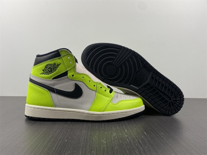 Air Jordan 1 Retro High OG Visionaire 555088-702