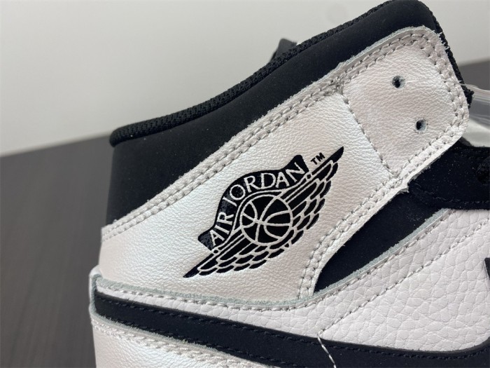 Air Jordan 1 Mid Diamond Shorts  DH6933-100