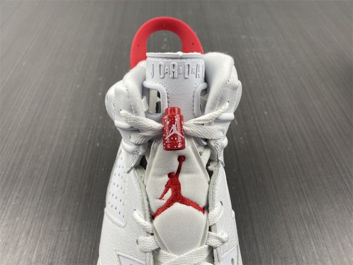Air Jordan 6 Retro Red Oreo  CT8529-162