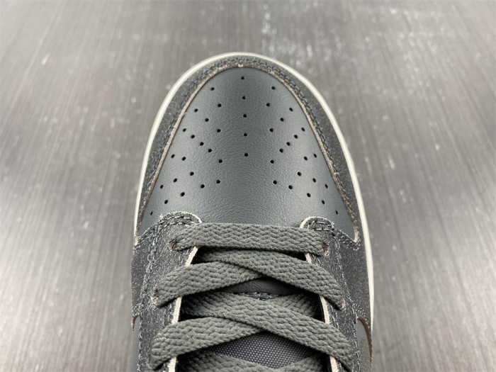 Dunk Low Swoosh Shadow Iron Grey  DQ7681-001