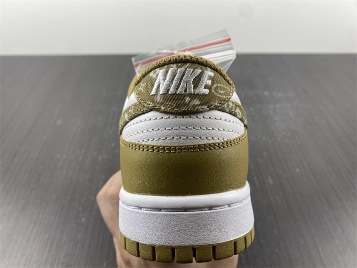 Dunk Low Essential Paisley Pack Barley DH4401-104